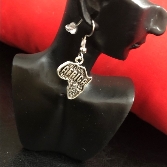 Africa Earrings - Picture 2 of 4